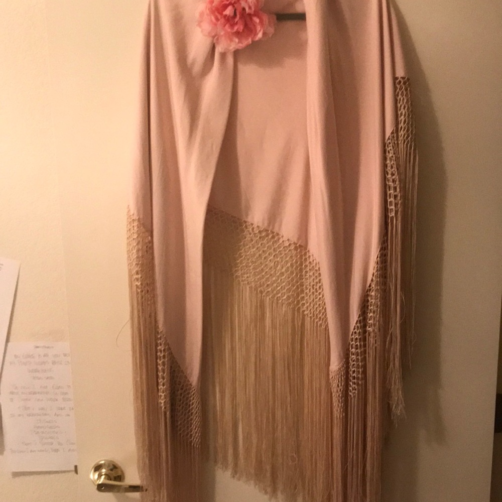 VINTAGE 100% SILK PIANO SCRAF